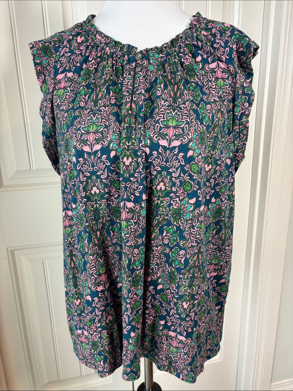J. Jill Navy Floral Sleeveless Ruffle-Neck Blouse